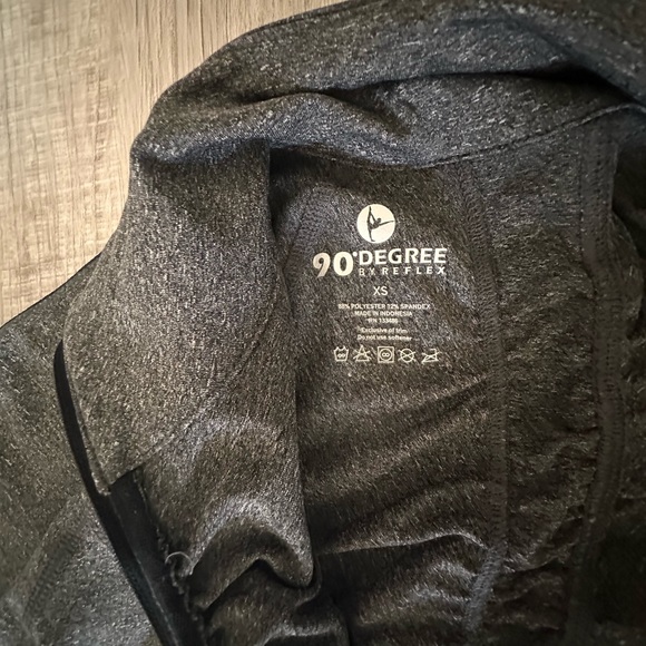 Sporty shirt - Picture 5 of 8